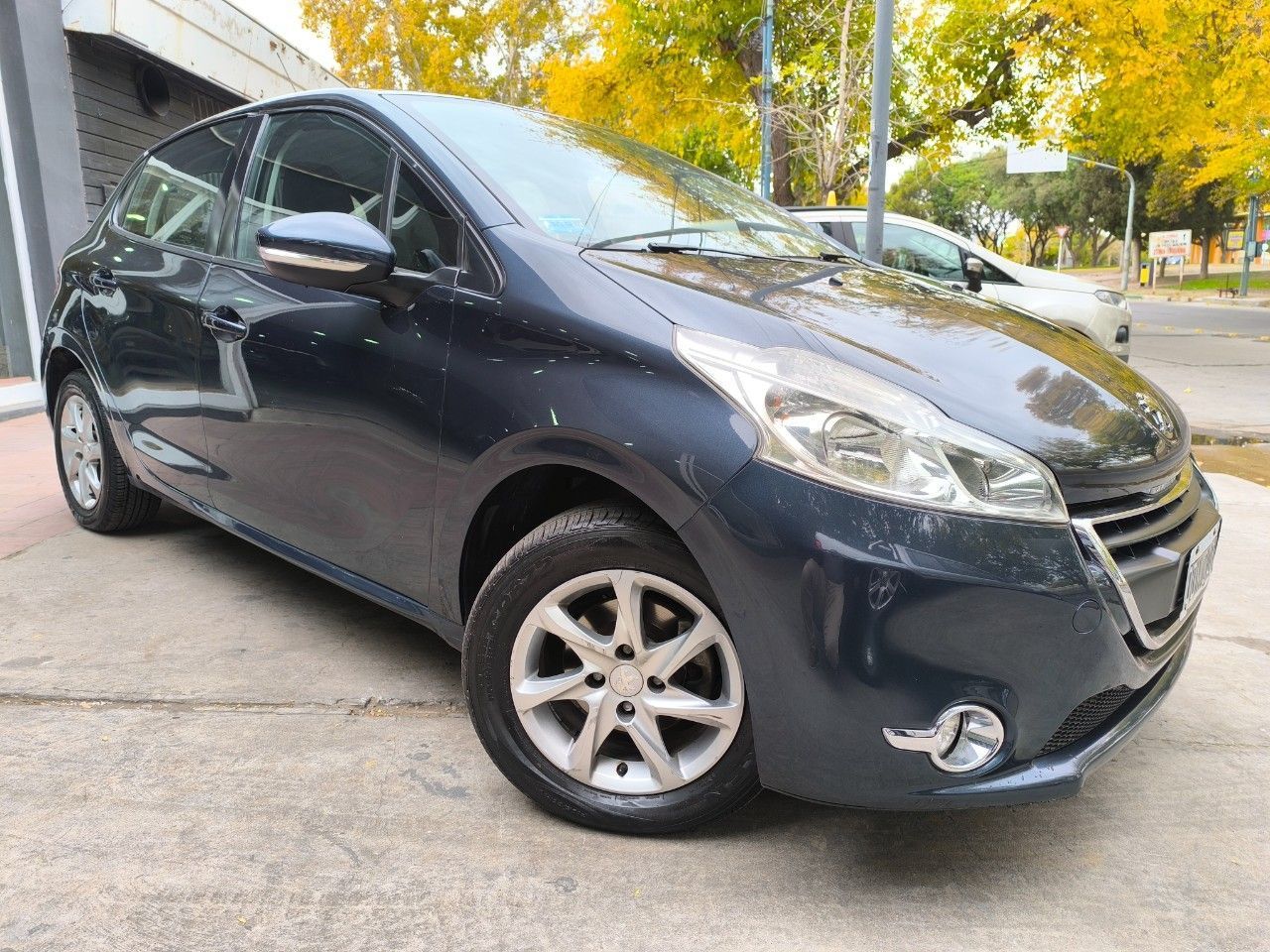 Peugeot 208 Usado Financiado en Mendoza, deRuedas