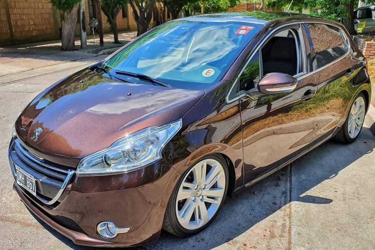Peugeot 208 Usado en Mendoza, deRuedas