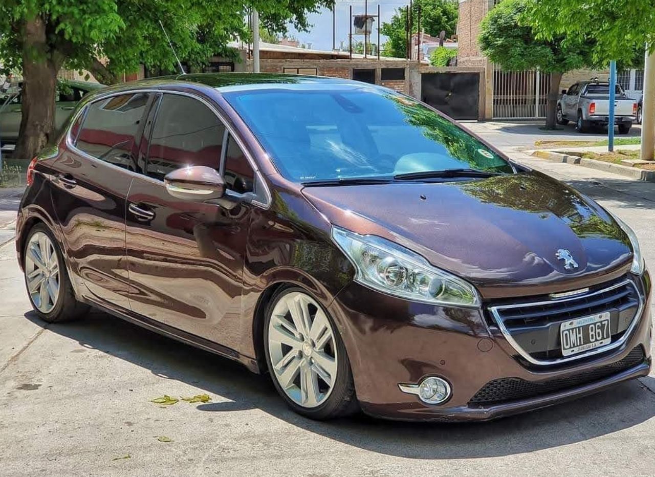 Peugeot 208 Usado en Mendoza, deRuedas
