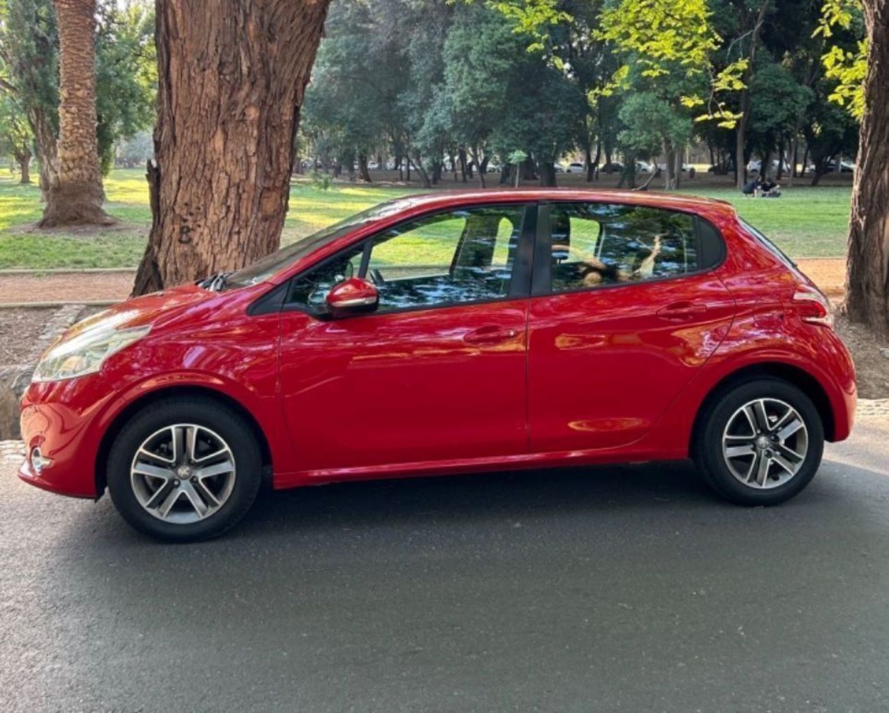 Peugeot 208 Usado en Mendoza, deRuedas