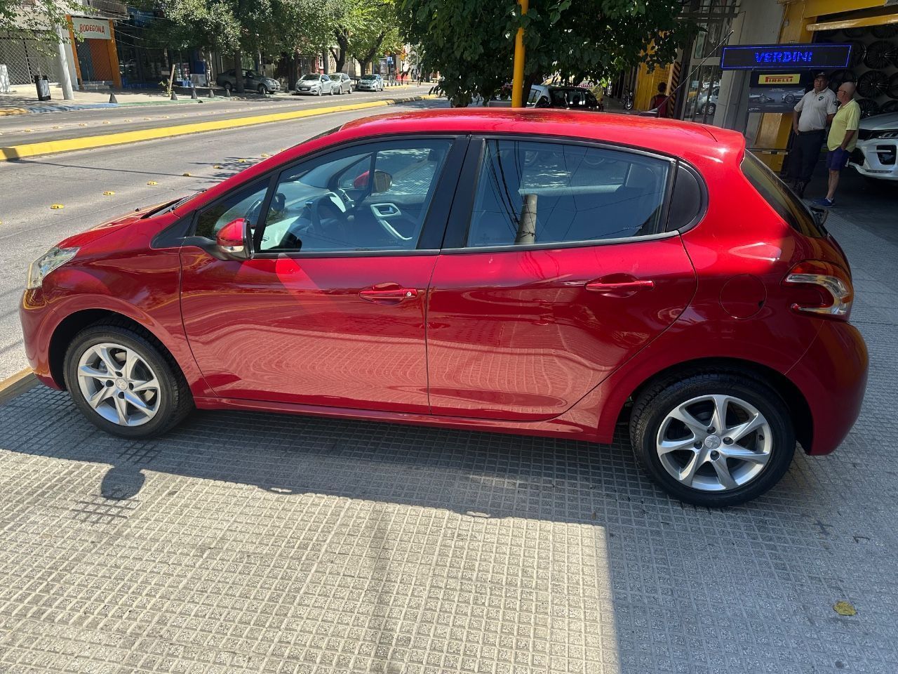 Peugeot 208 Usado en Mendoza, deRuedas