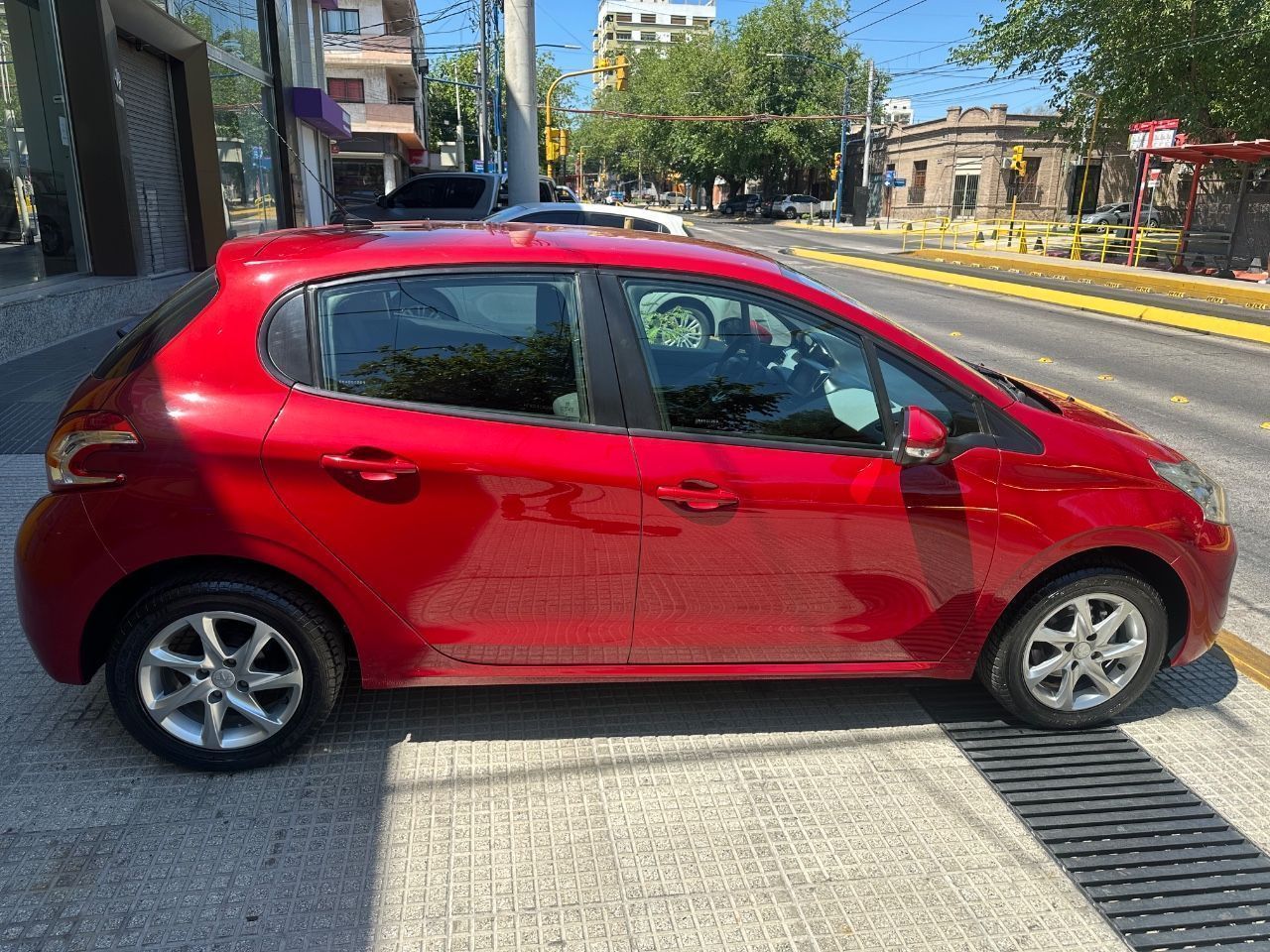 Peugeot 208 Usado en Mendoza, deRuedas