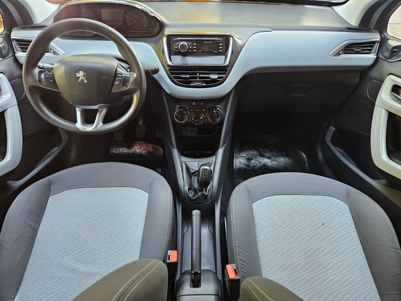 Peugeot 208 Usado en Mendoza, deRuedas