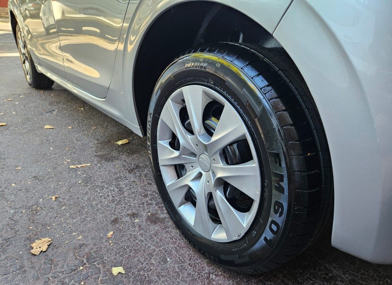 Peugeot 208 Usado en Mendoza, deRuedas