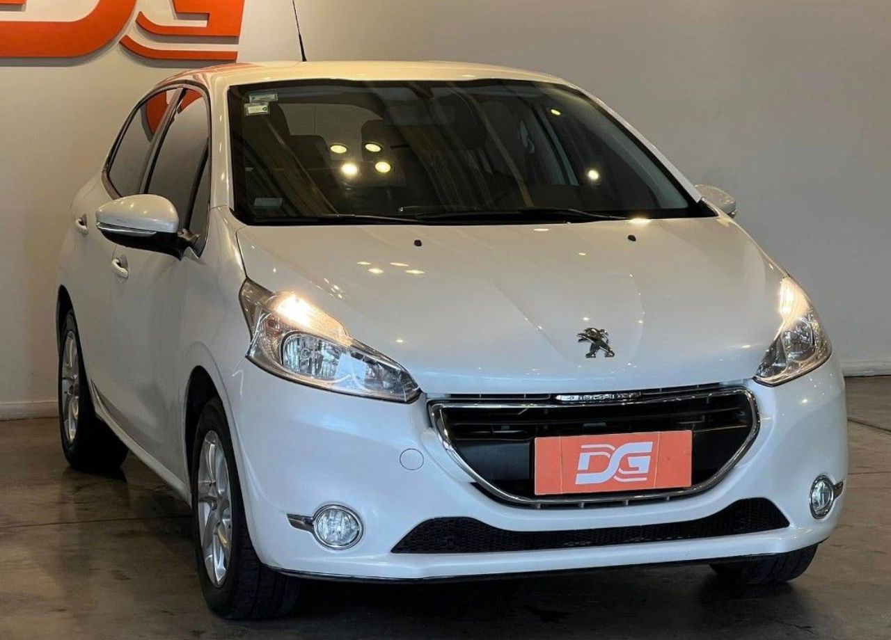 Peugeot 208 Usado Financiado en Córdoba, deRuedas