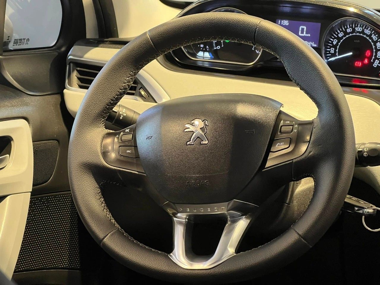 Peugeot 208 Usado Financiado en Córdoba, deRuedas
