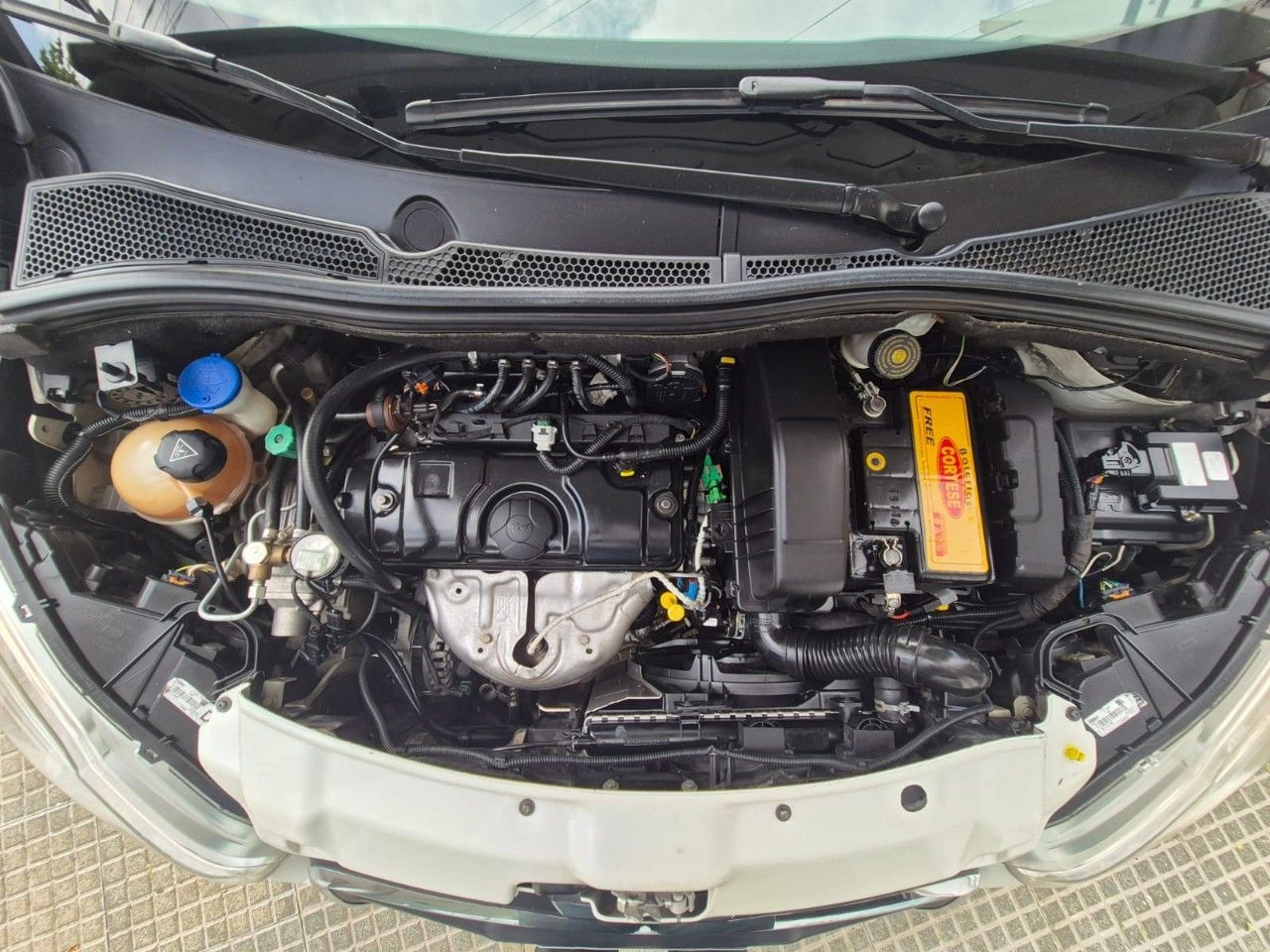 Peugeot 208 Usado Financiado en Mendoza, deRuedas
