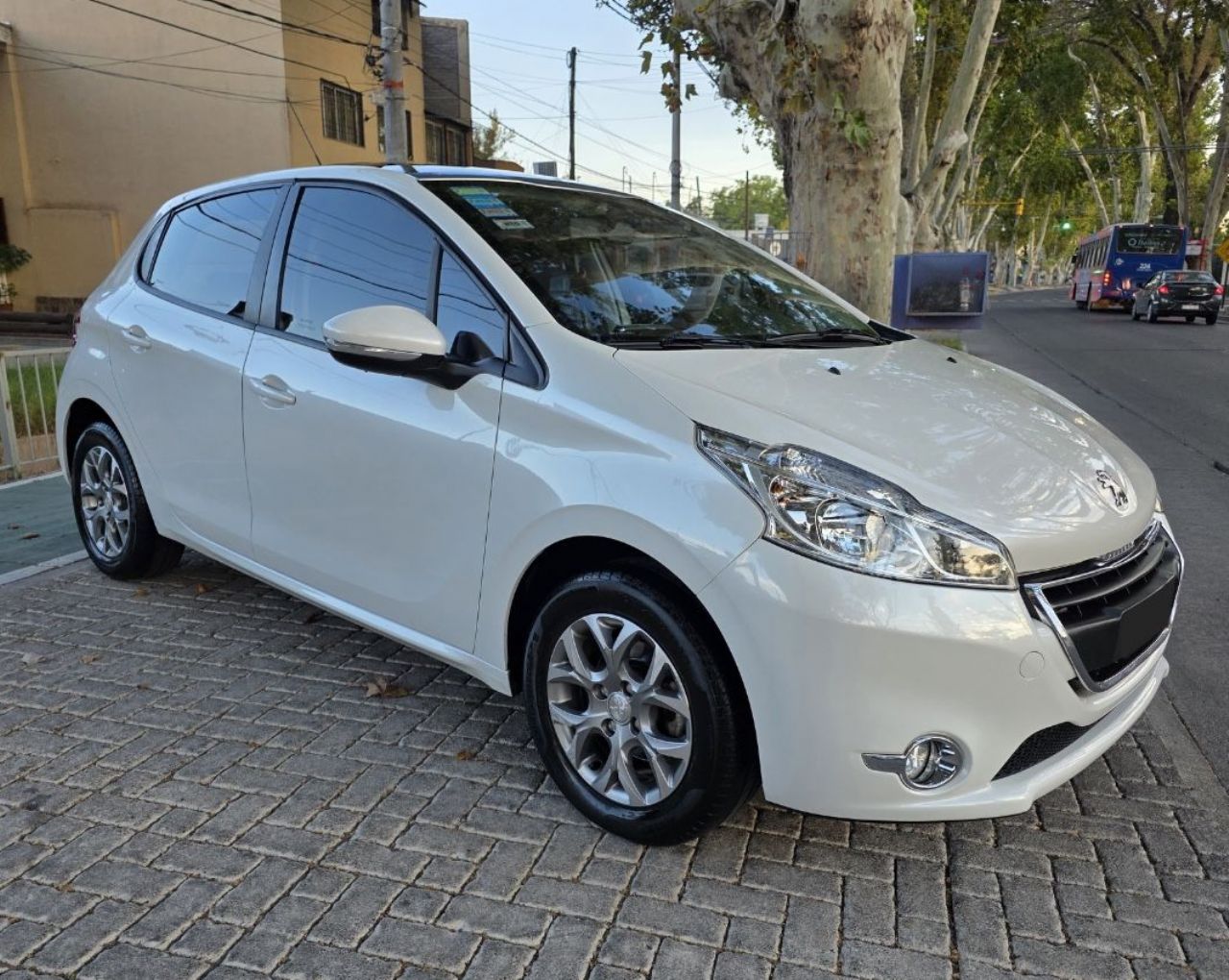 Peugeot 208 Usado en Mendoza, deRuedas