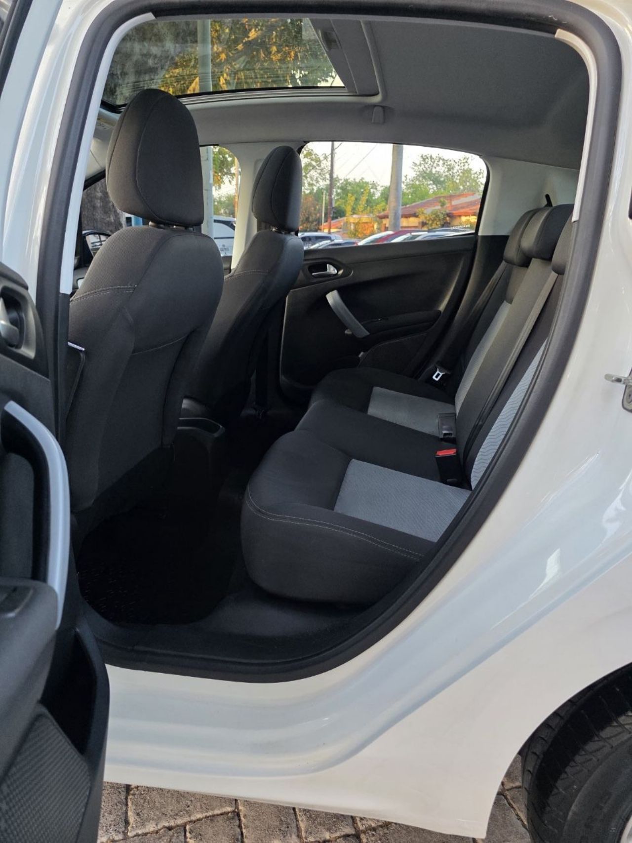Peugeot 208 Usado en Mendoza, deRuedas