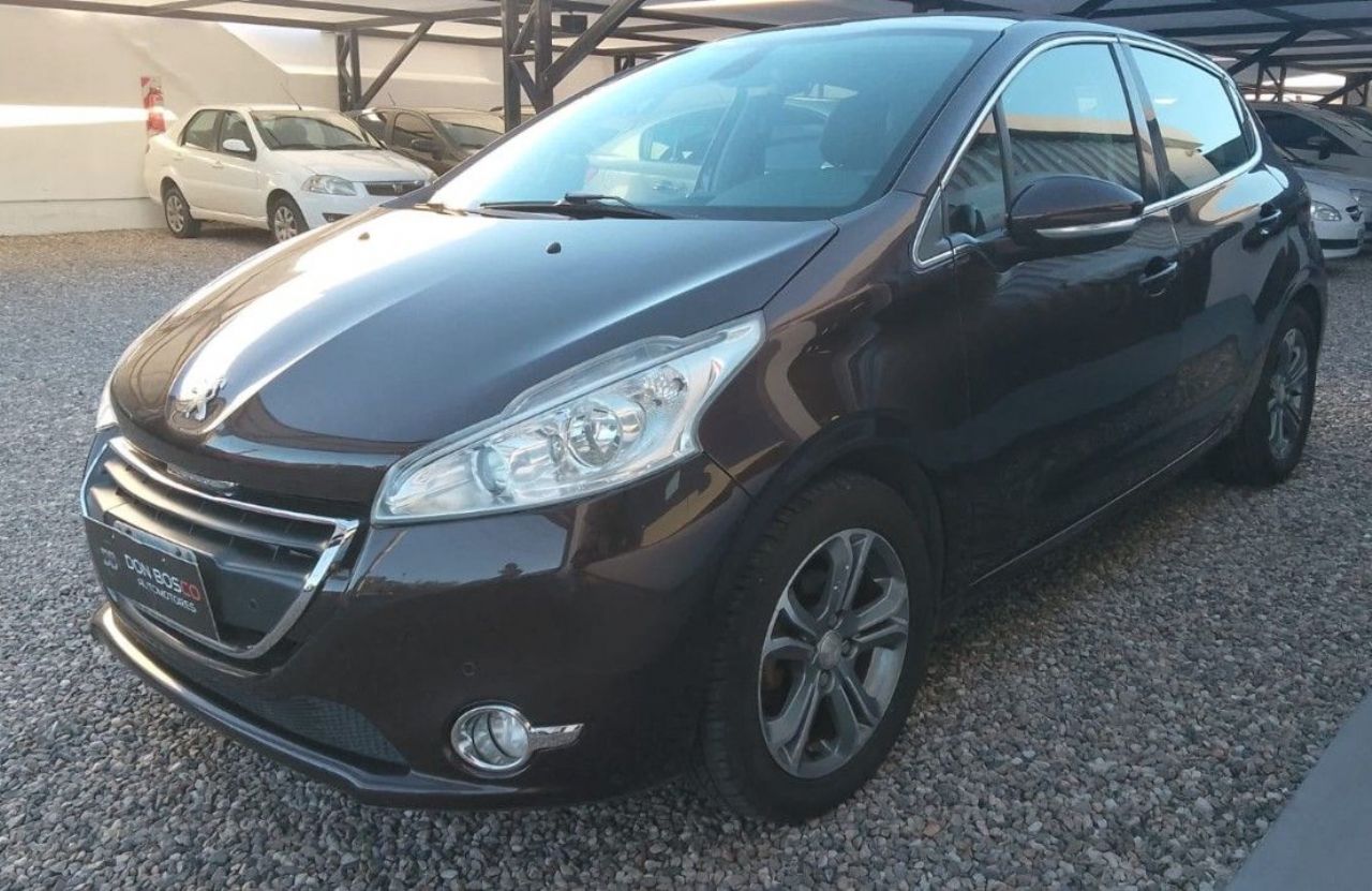 Peugeot 208 Usado Financiado en Córdoba, deRuedas