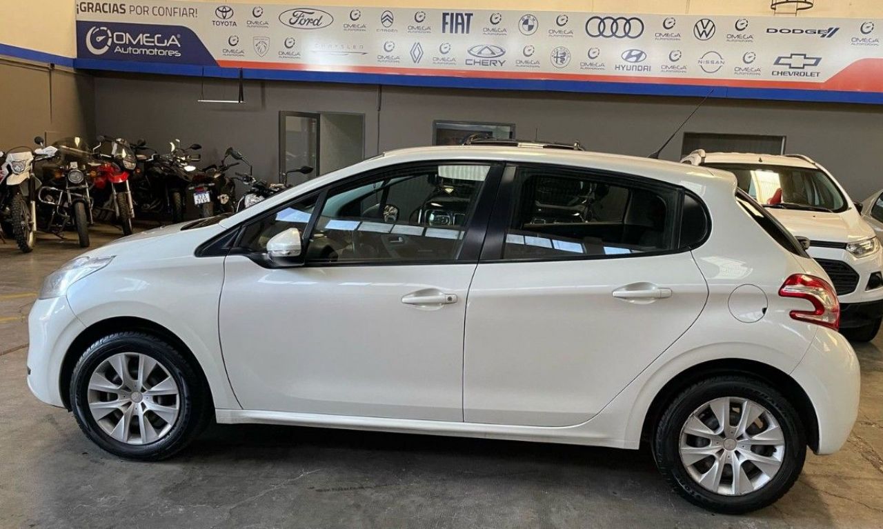 Peugeot 208 Usado Financiado en Mendoza, deRuedas