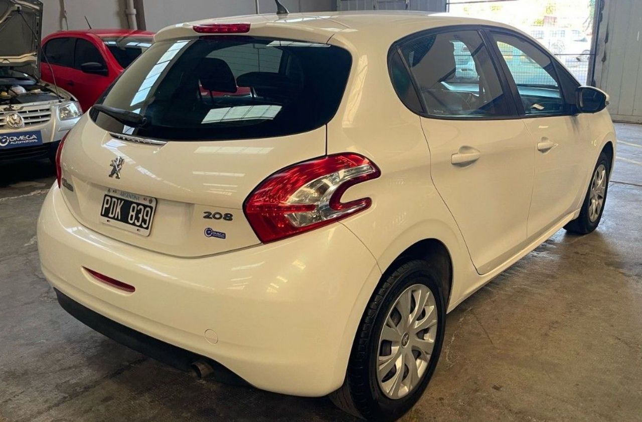 Peugeot 208 Usado Financiado en Mendoza, deRuedas