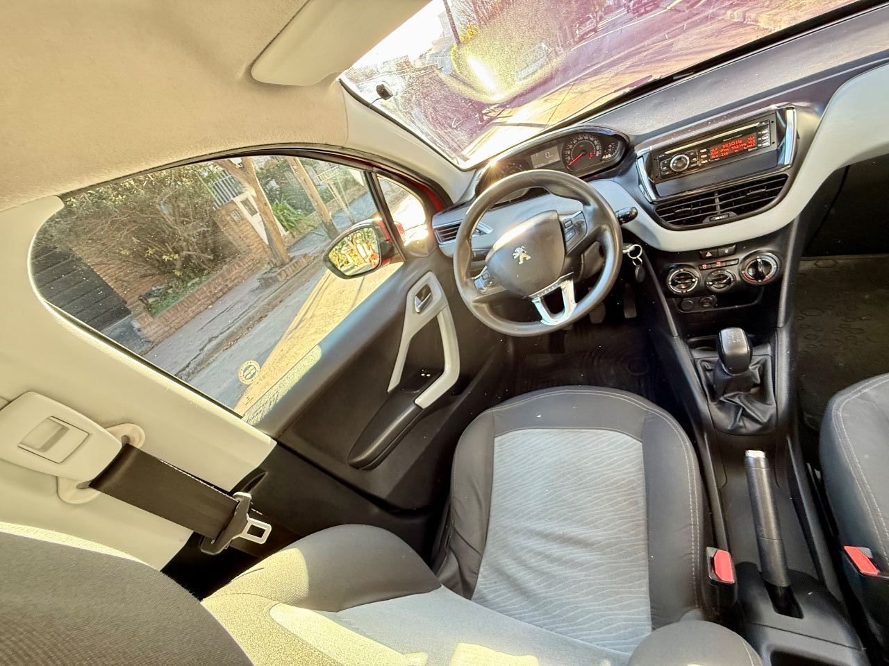 Peugeot 208 Usado Financiado en Córdoba, deRuedas