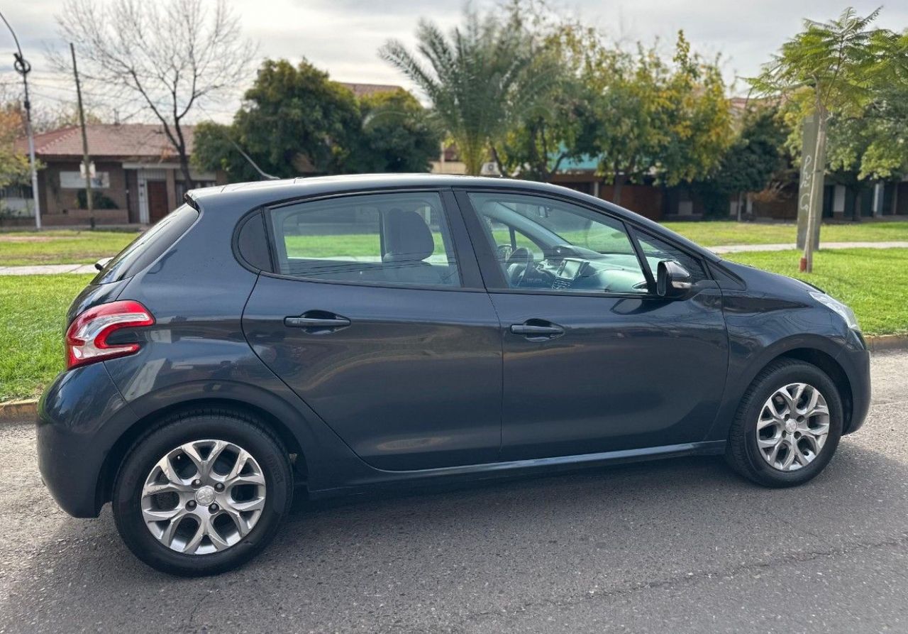 Peugeot 208 Usado en Mendoza, deRuedas