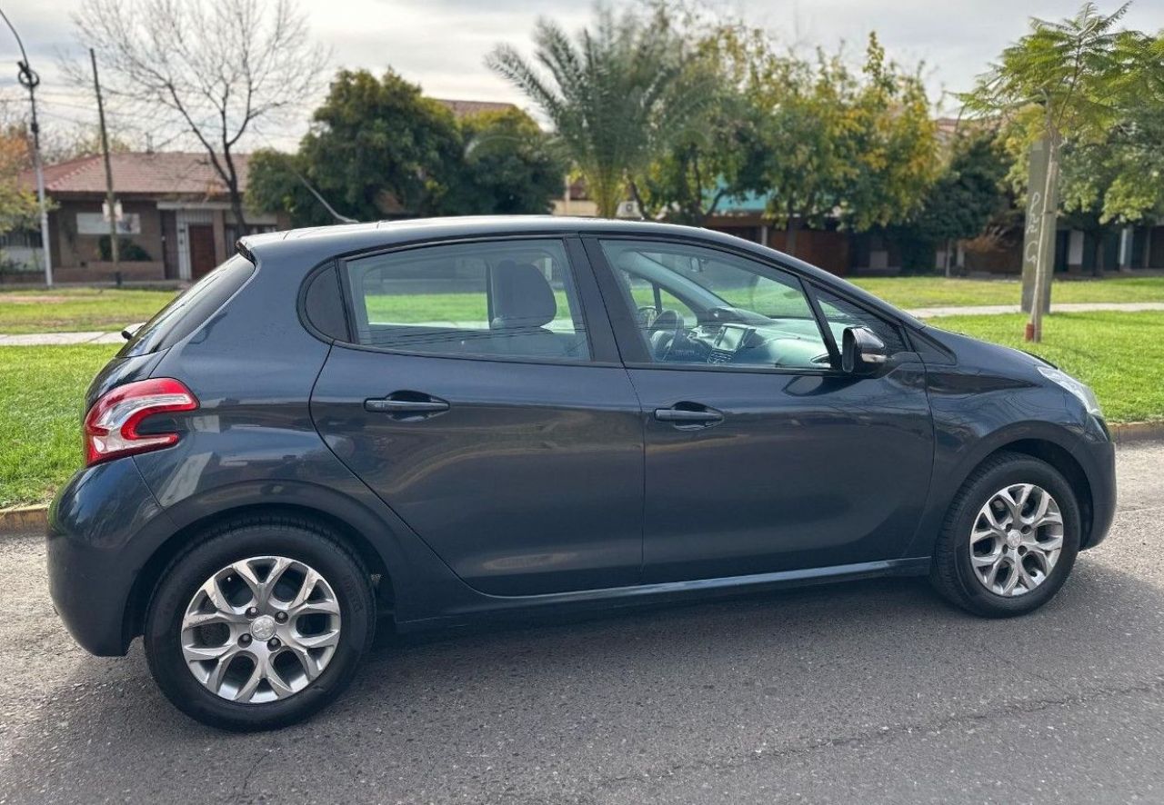 Peugeot 208 Usado en Mendoza, deRuedas