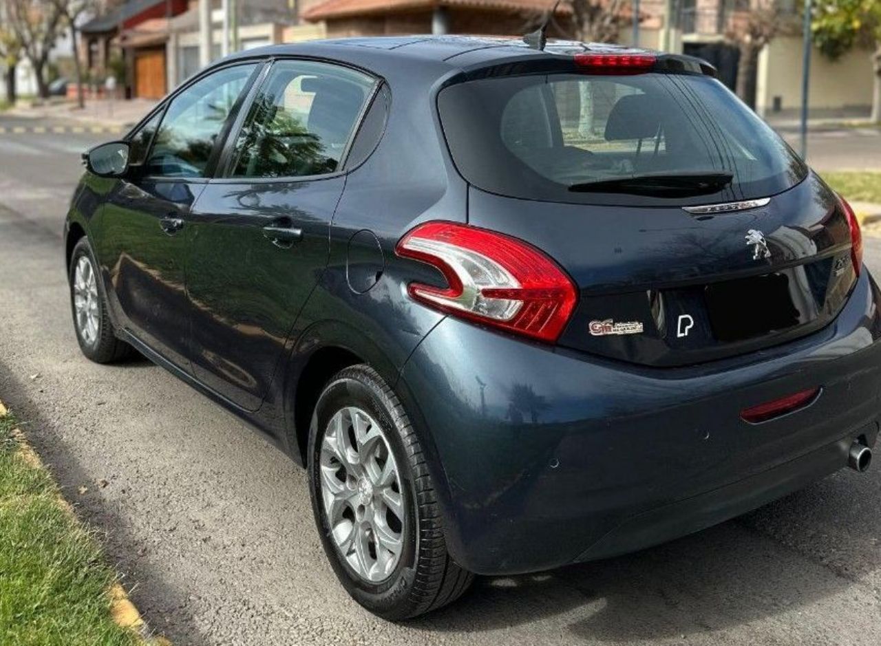 Peugeot 208 Usado en Mendoza, deRuedas