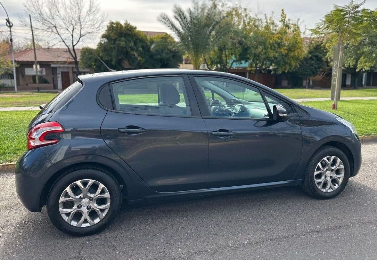 Peugeot 208 Usado en Mendoza, deRuedas