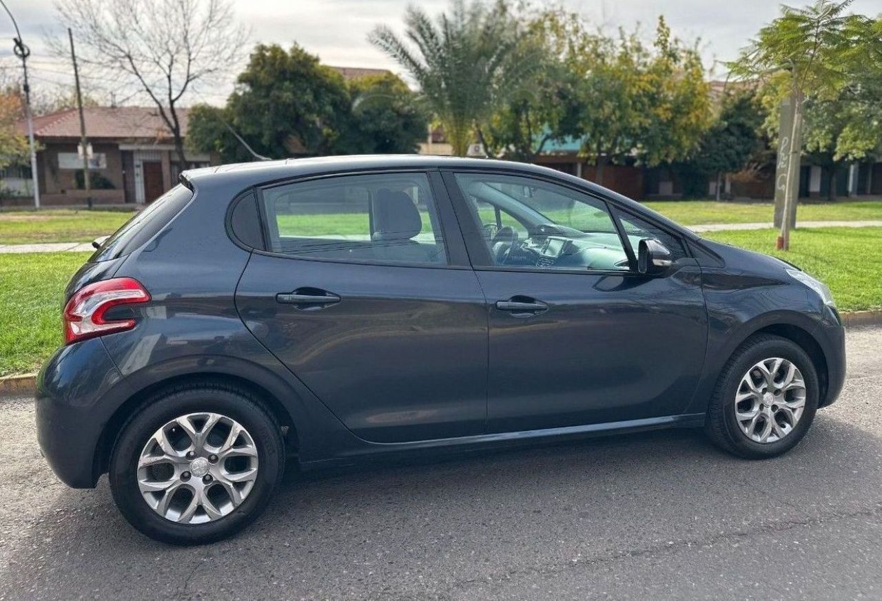 Peugeot 208 Usado en Mendoza, deRuedas