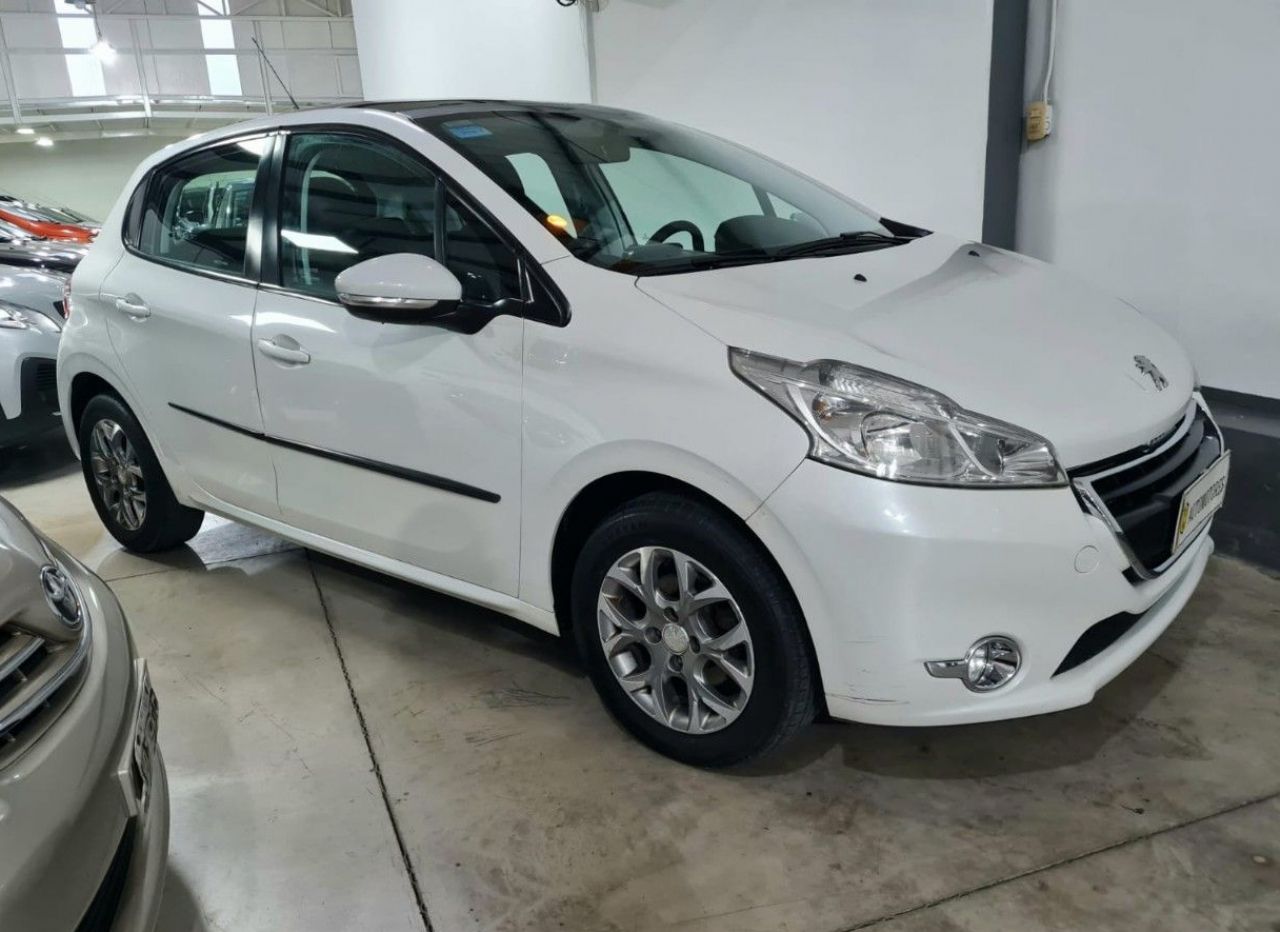 Peugeot 208 Usado en Mendoza, deRuedas