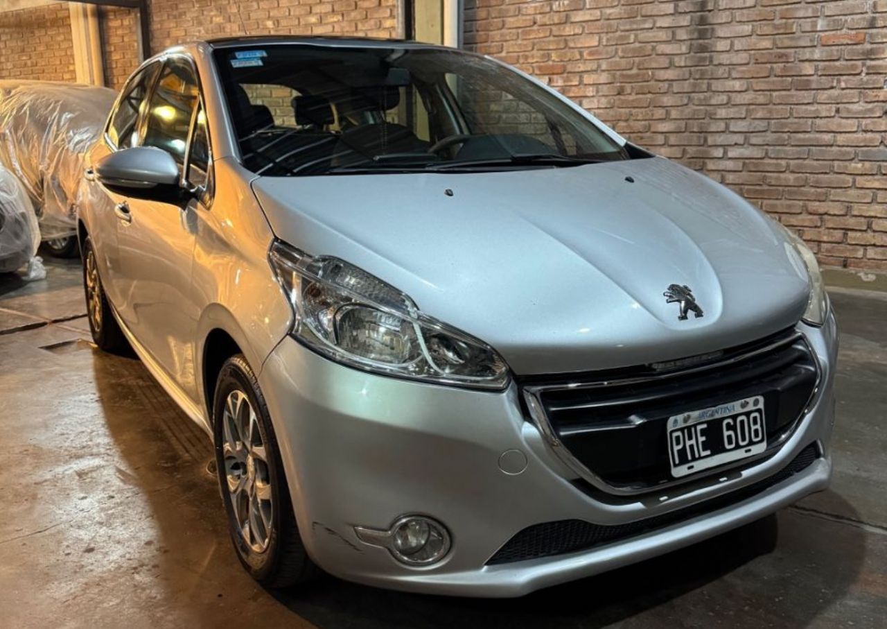 Peugeot 208 Usado en Mendoza, deRuedas