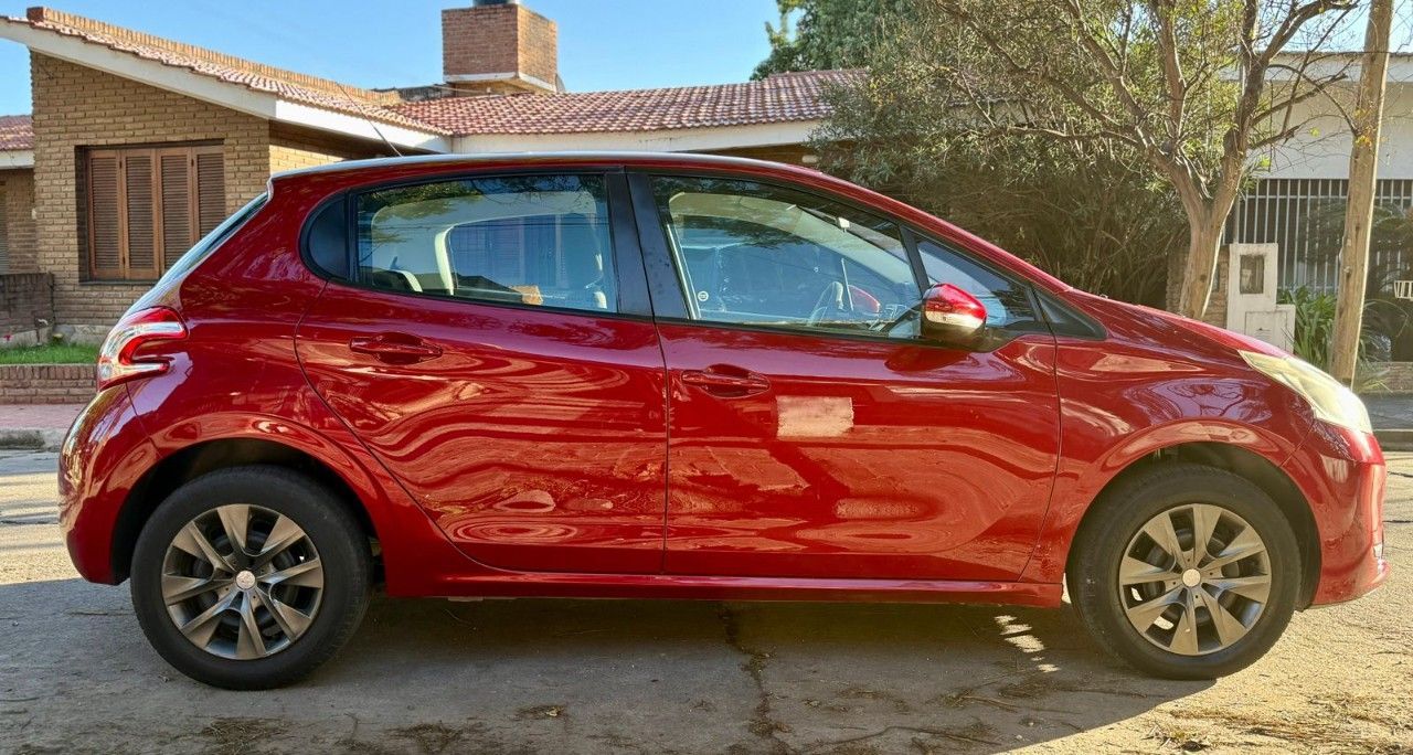 Peugeot 208 Usado Financiado en Córdoba, deRuedas
