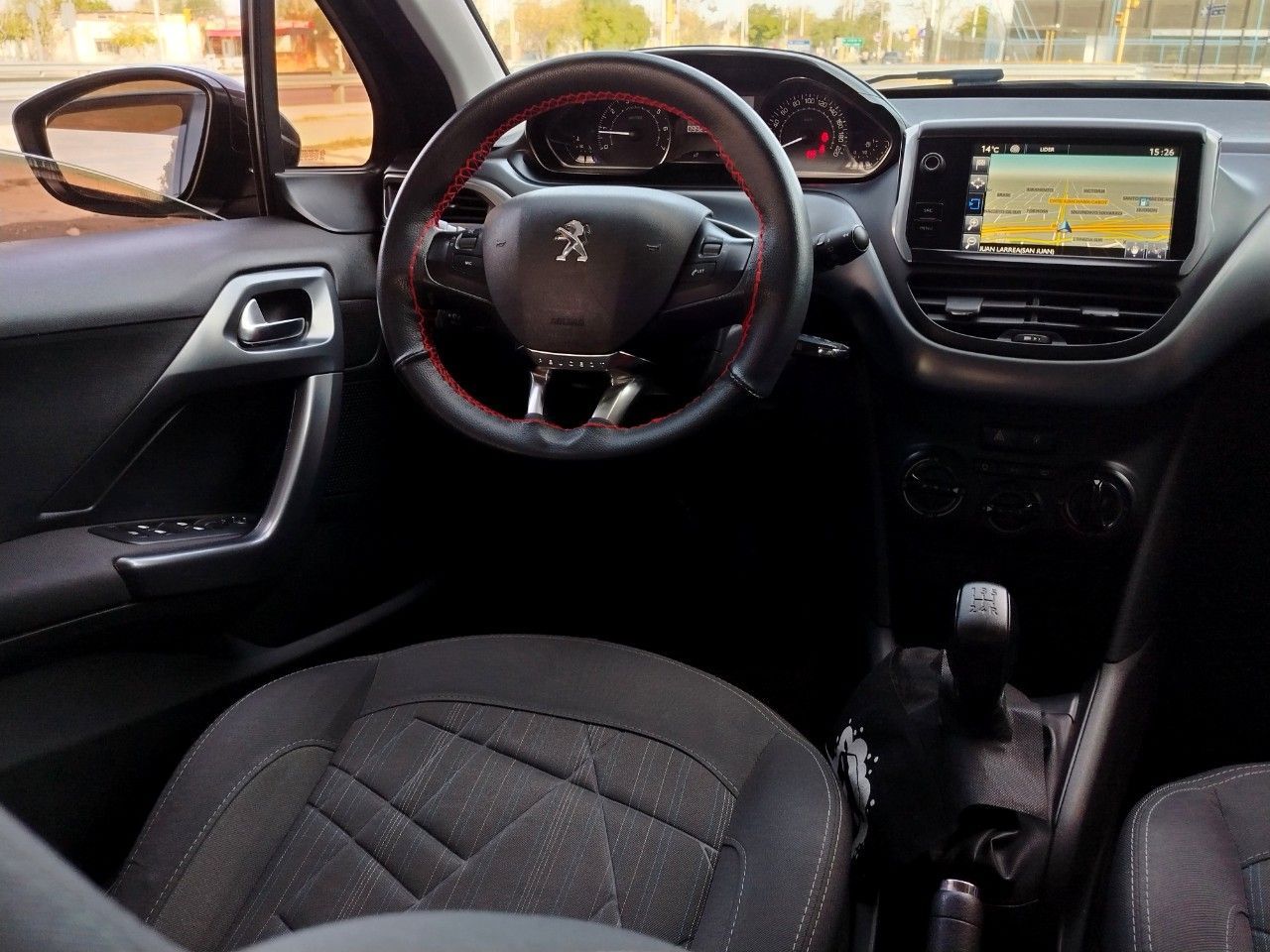 Peugeot 208 Usado en San Juan, deRuedas