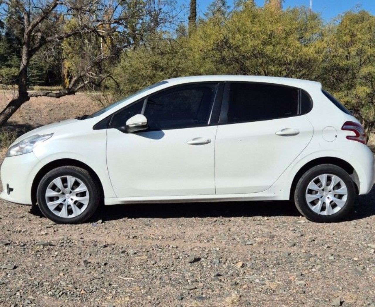 Peugeot 208 Usado en Mendoza, deRuedas