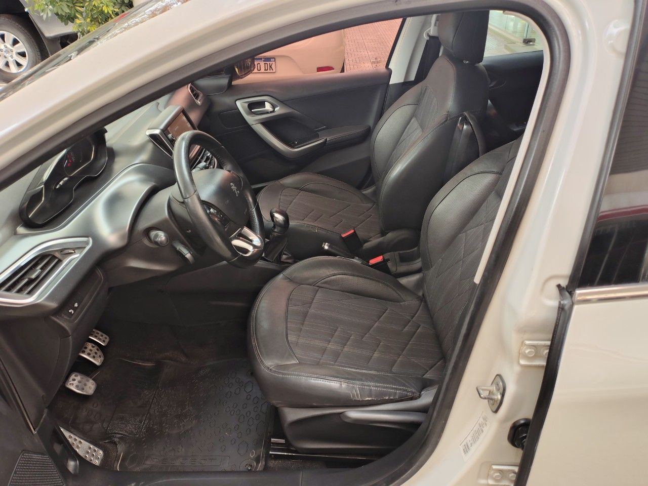 Peugeot 208 Usado en Mendoza, deRuedas