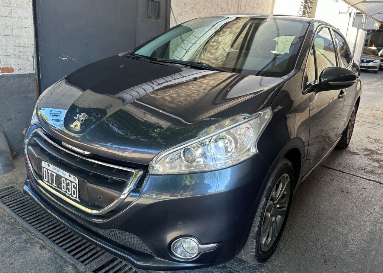 Peugeot 208 Usado Financiado en Mendoza, deRuedas