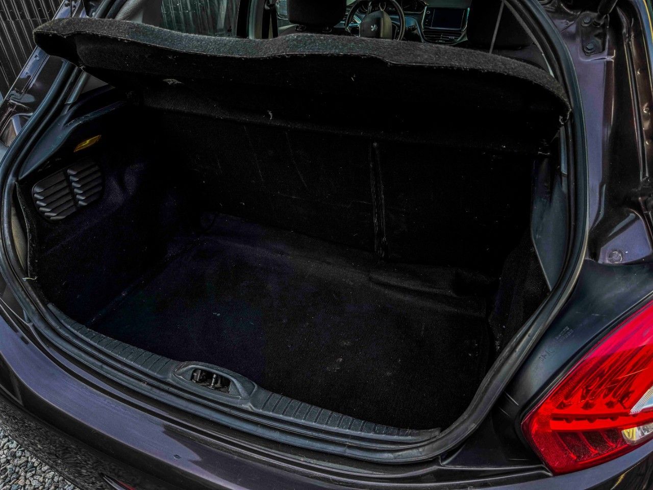 Peugeot 208 Usado Financiado en Córdoba, deRuedas