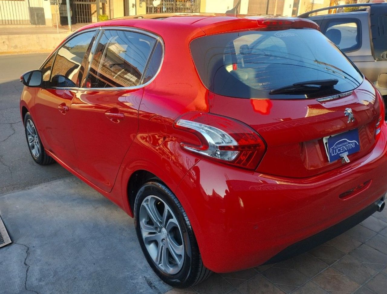 Peugeot 208 Usado Financiado en Mendoza, deRuedas