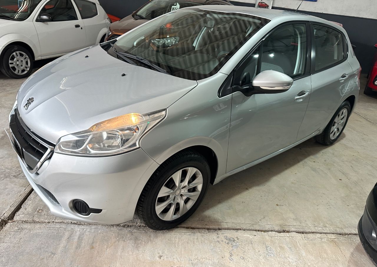 Peugeot 208 Usado Financiado en Mendoza, deRuedas