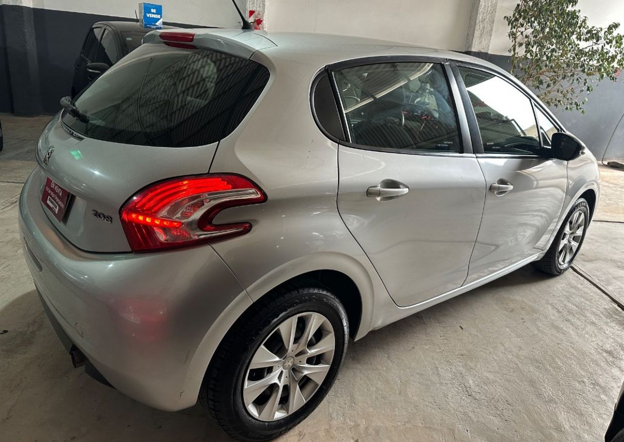 Peugeot 208 Usado Financiado en Mendoza, deRuedas
