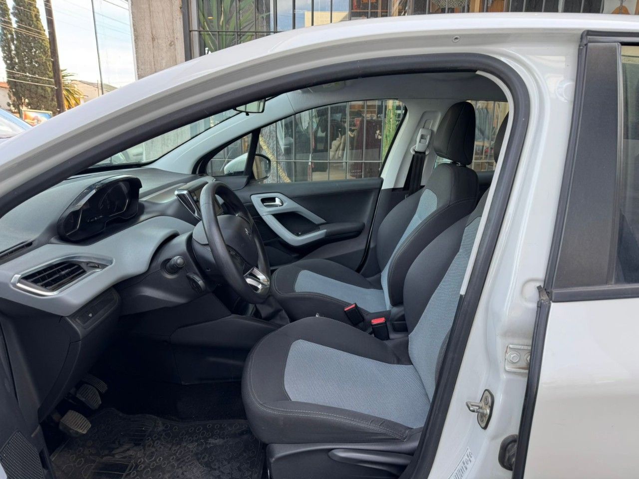 Peugeot 208 Usado Financiado en Córdoba, deRuedas