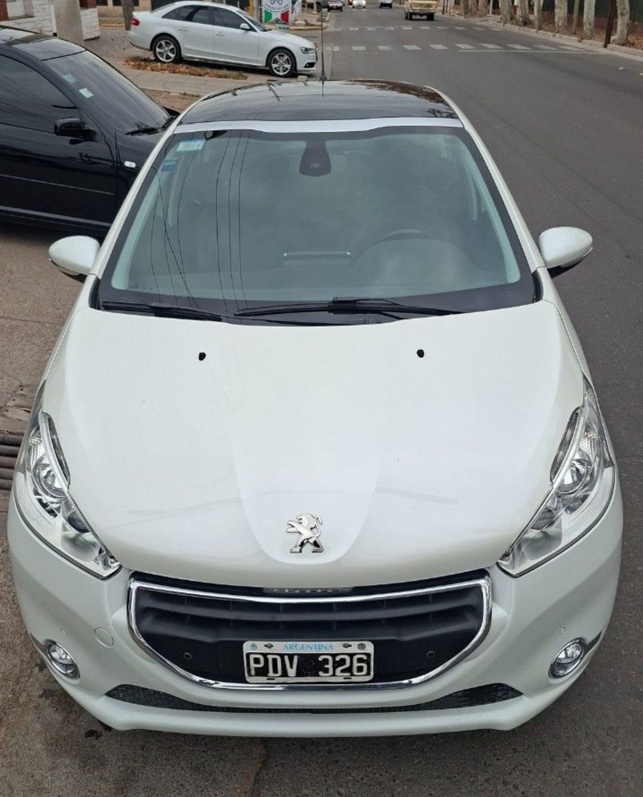 Peugeot 208 Usado Financiado en Mendoza, deRuedas