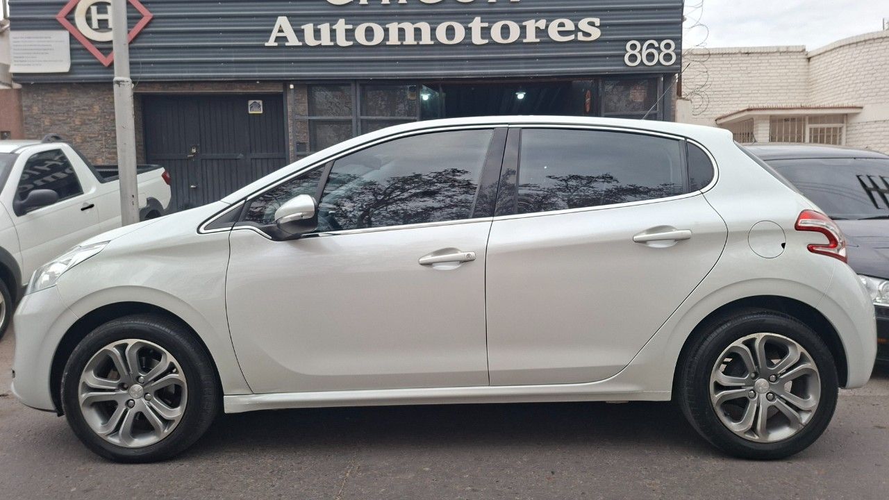 Peugeot 208 Usado Financiado en Mendoza, deRuedas