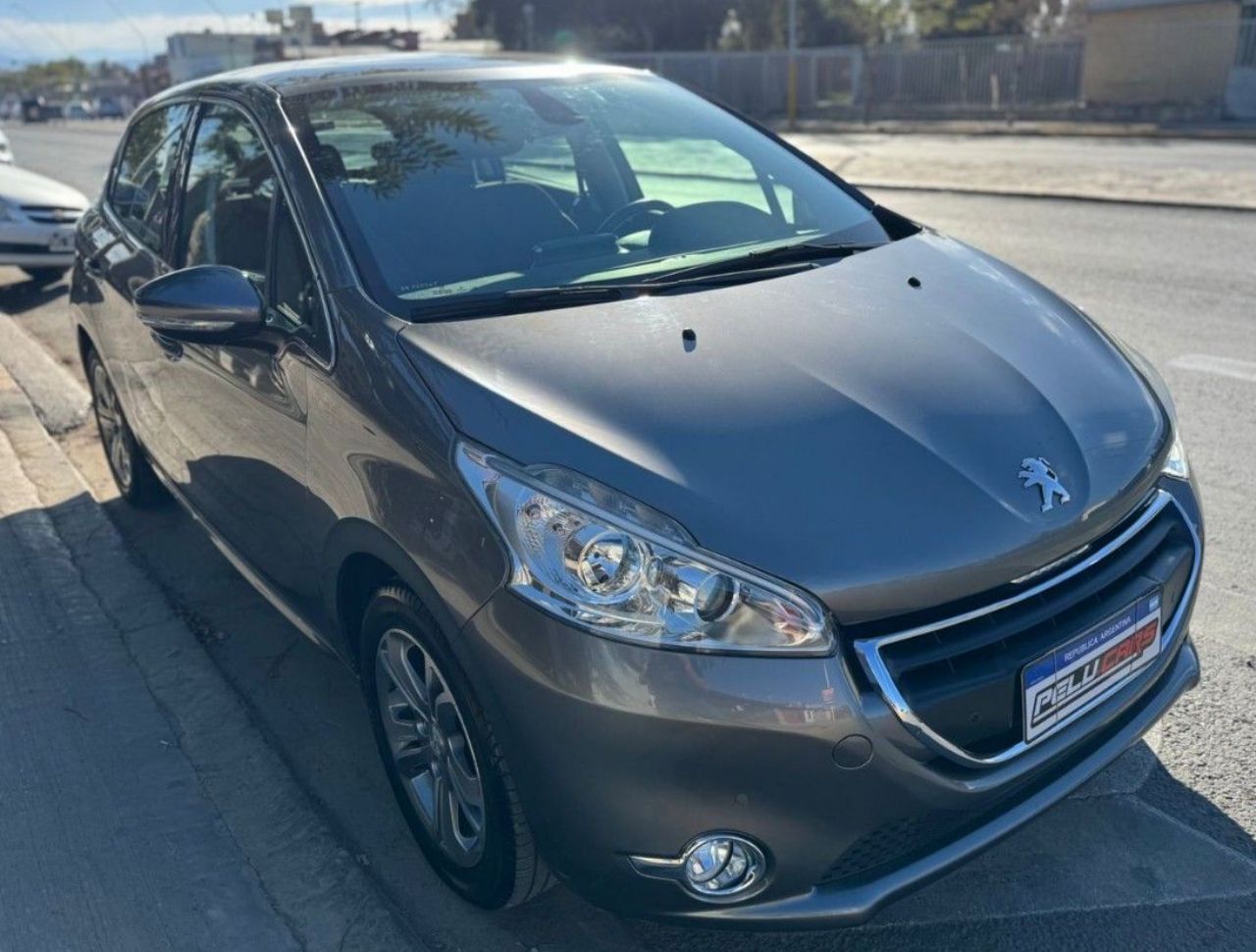 Peugeot 208 Usado Financiado en San Juan, deRuedas