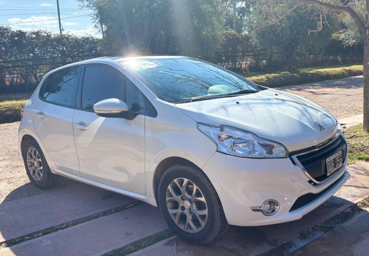 Peugeot 208 Usado en Mendoza, deRuedas