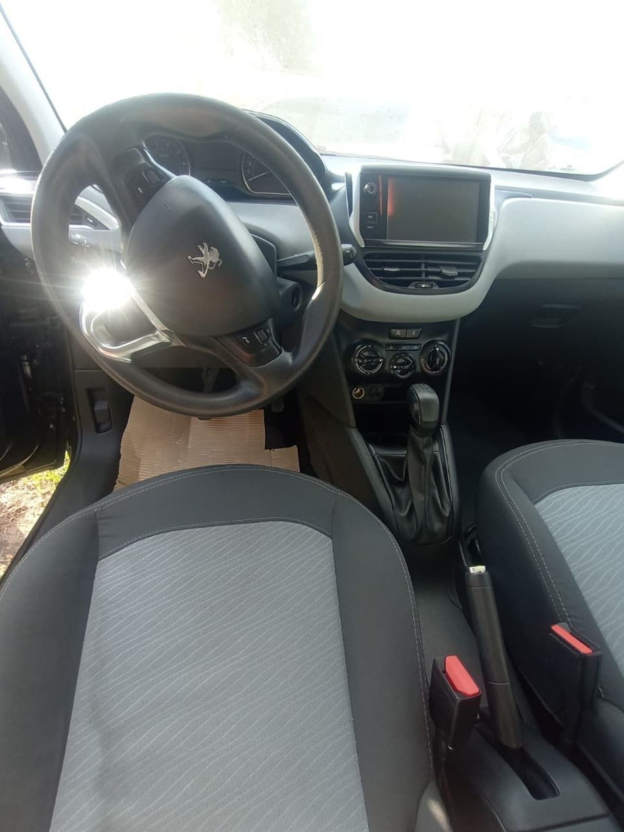 Peugeot 208 Usado Financiado en Córdoba, deRuedas