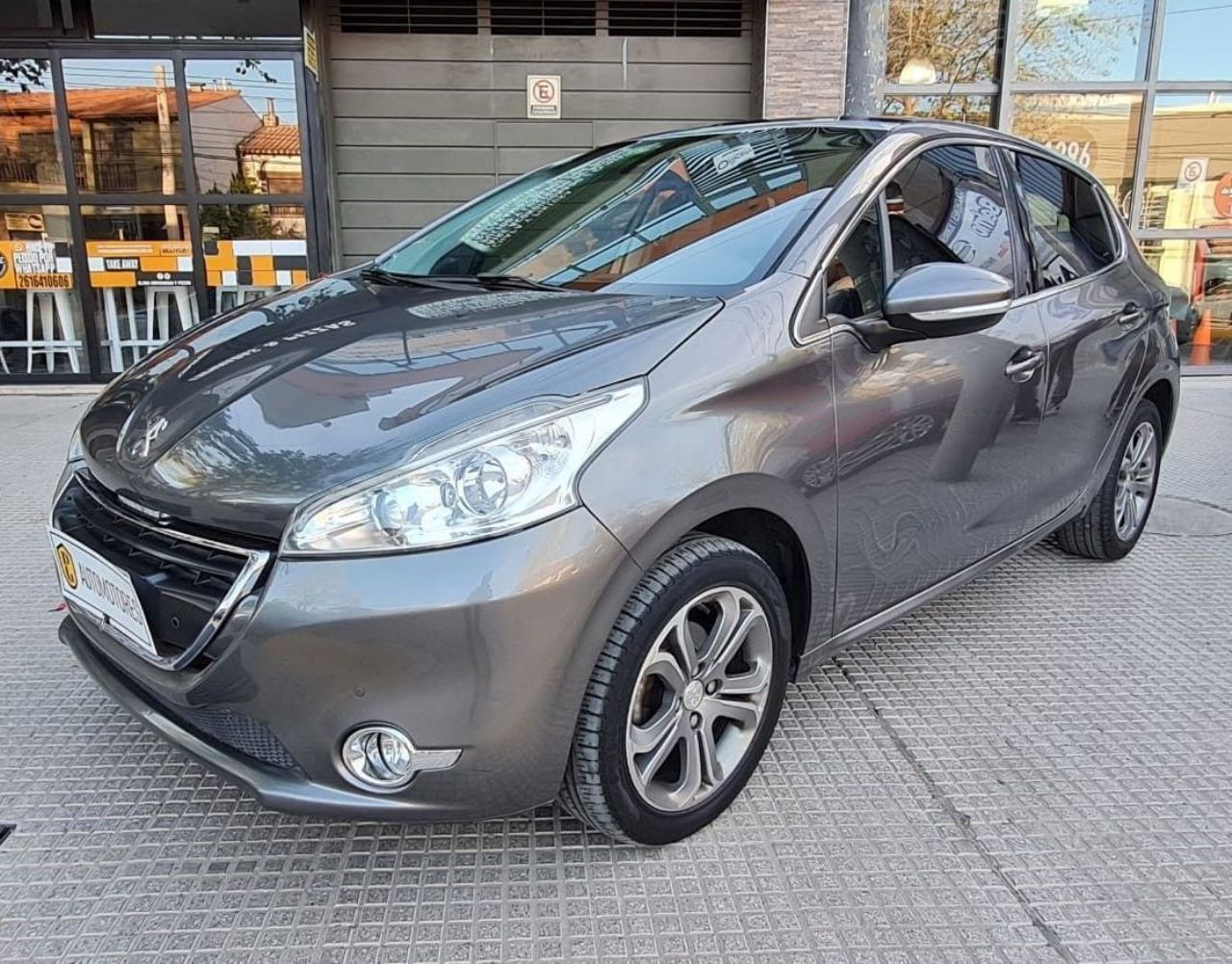 Peugeot 208 Usado en Mendoza, deRuedas