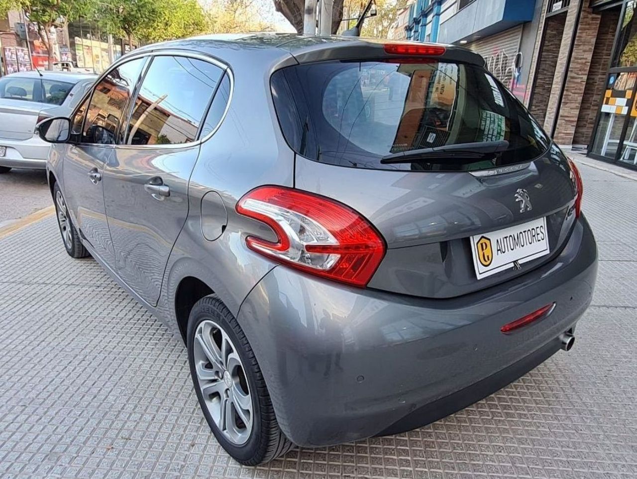 Peugeot 208 Usado en Mendoza, deRuedas