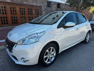 Peugeot 208 Usado en Córdoba Financiado