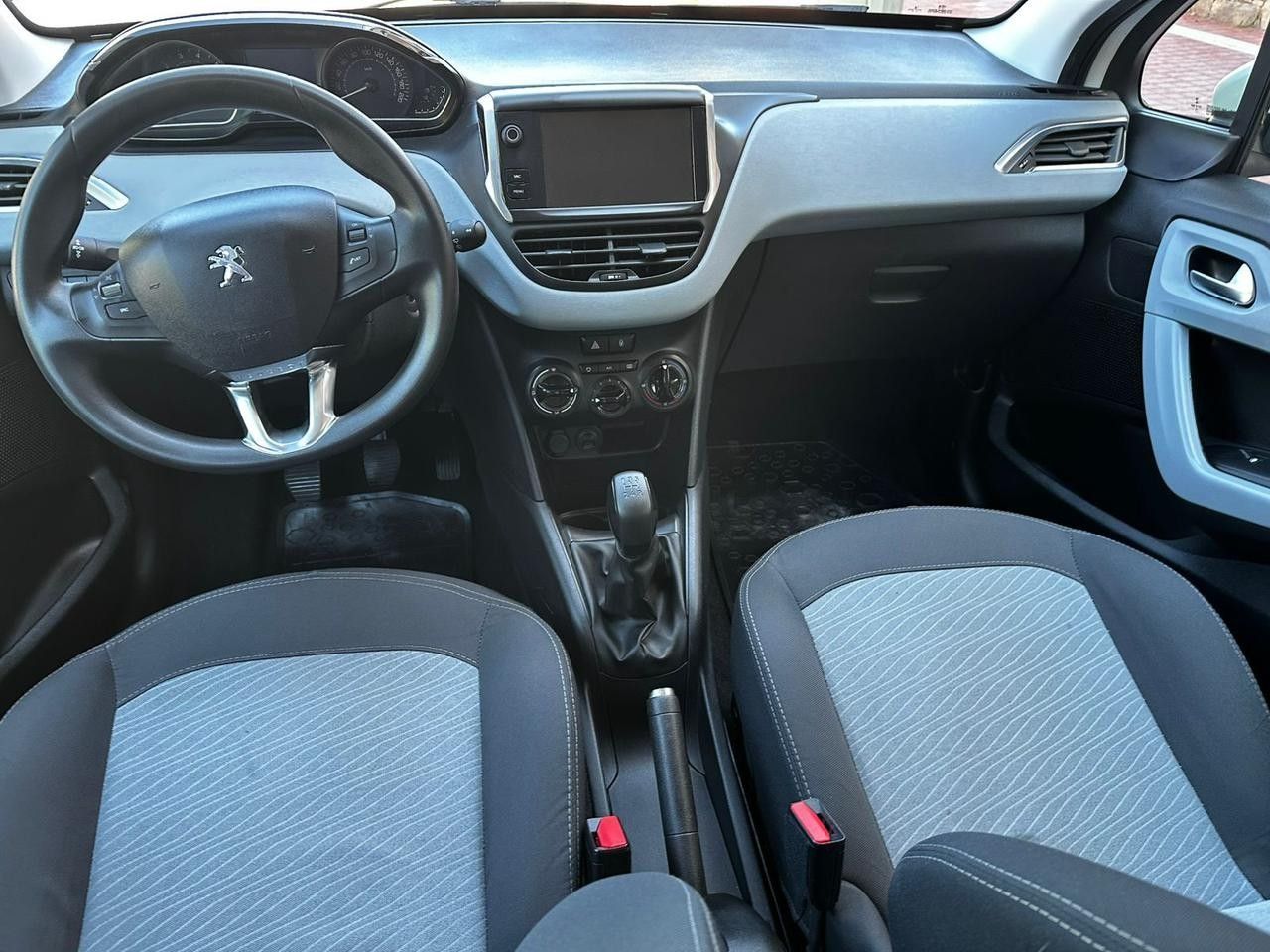Peugeot 208 Usado Financiado en Córdoba, deRuedas
