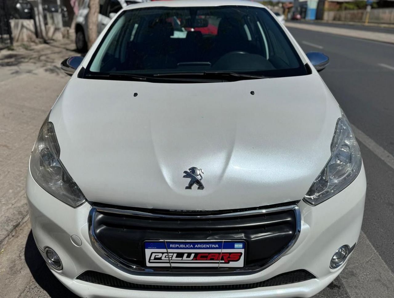 Peugeot 208 Usado Financiado en San Juan, deRuedas