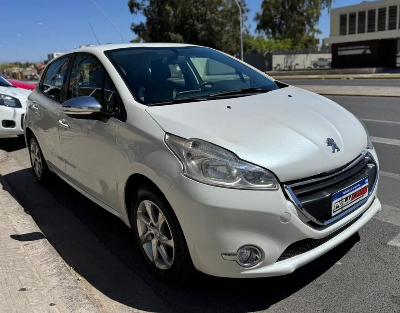 Peugeot 208 Usado Financiado en San Juan, deRuedas