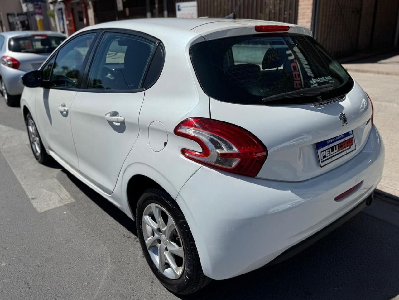 Peugeot 208 Usado Financiado en San Juan, deRuedas