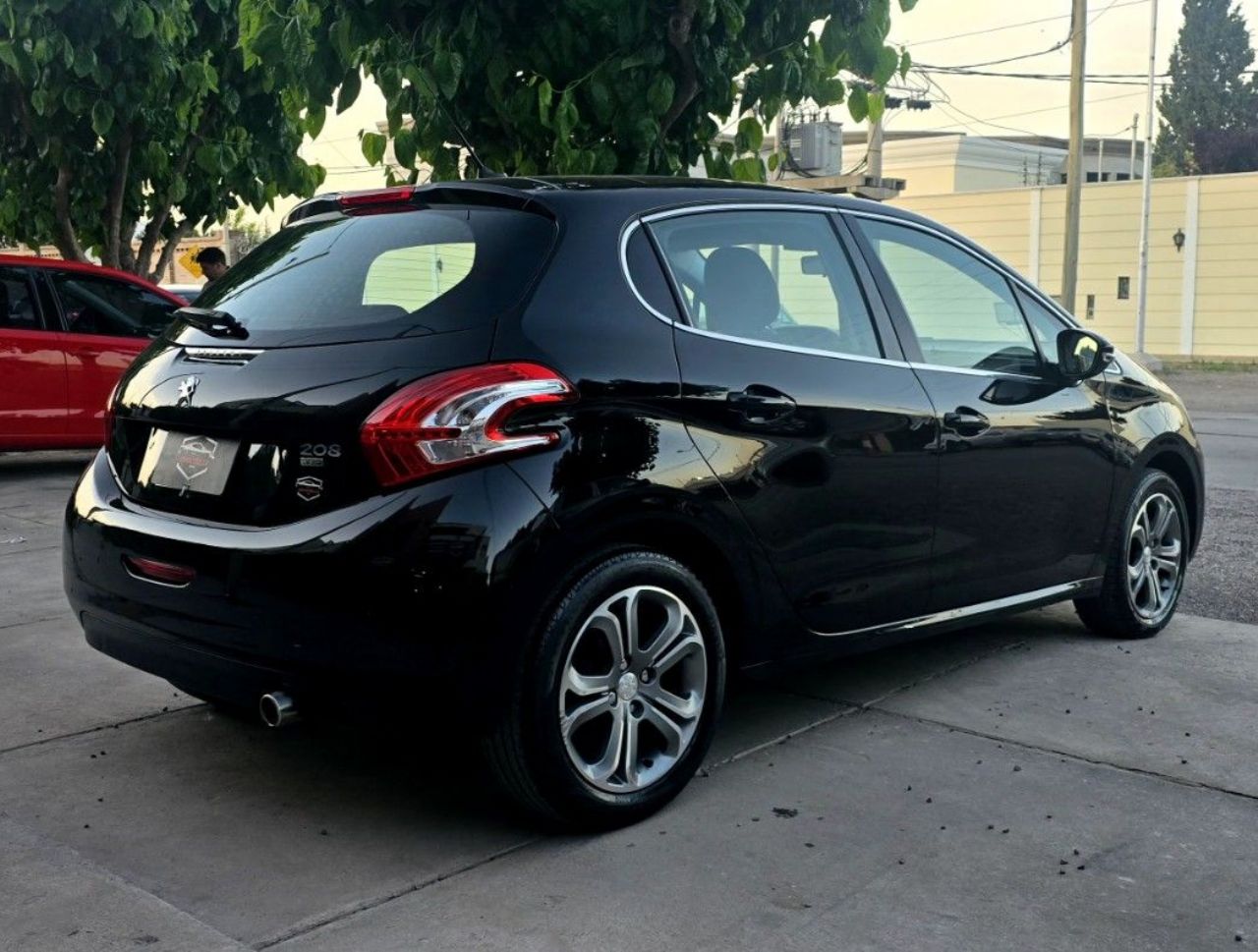 Peugeot 208 Usado Financiado en Mendoza, deRuedas