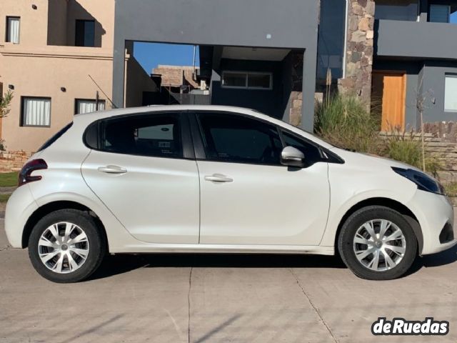 Peugeot 208 Usado en Mendoza, deRuedas