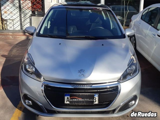 Peugeot 208 Usado en Mendoza, deRuedas