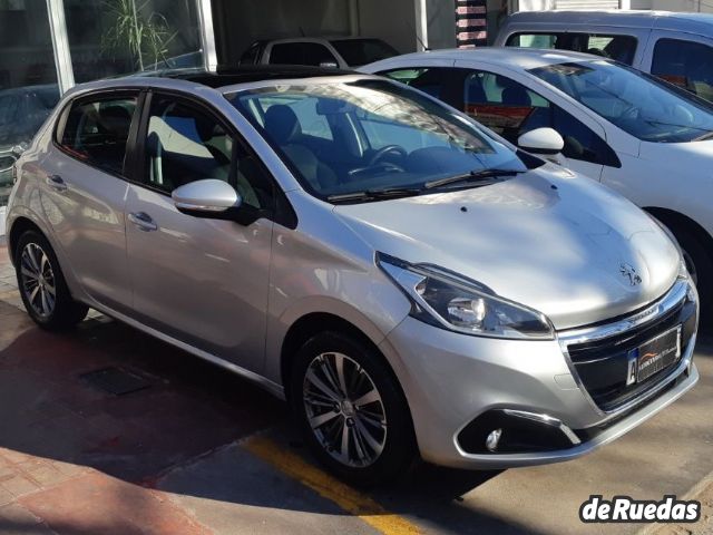 Peugeot 208 Usado en Mendoza, deRuedas